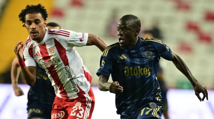 "Fənərbağça"dan vacib xal itkisi