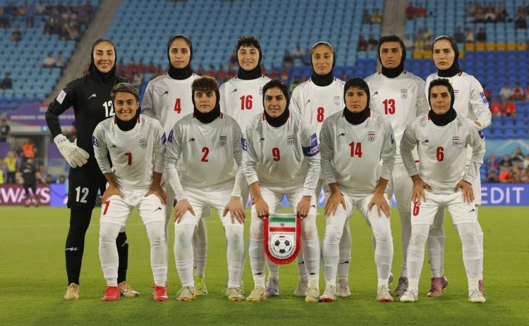 İranlı qadın futbolçular Asiya Kubokunda himni səsləndirmədi