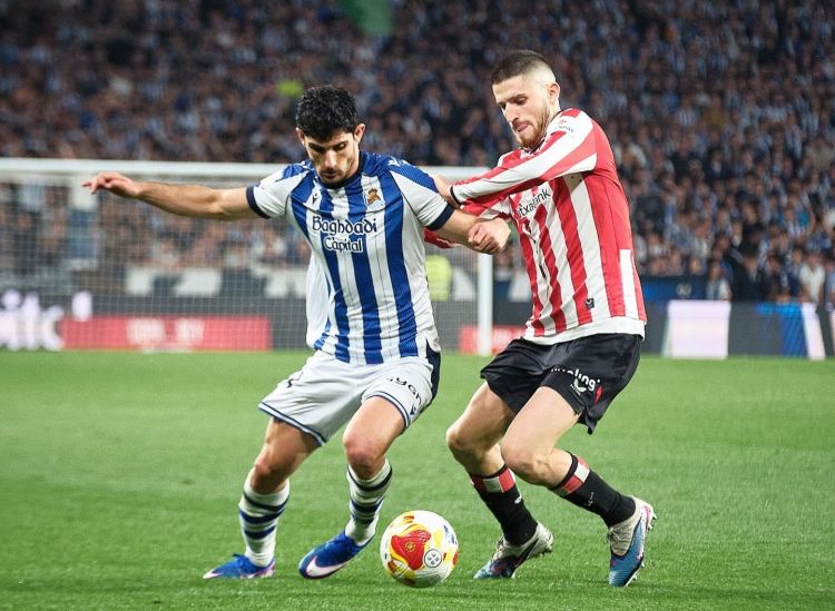 “Real Sosyedad” finala yüksəldi