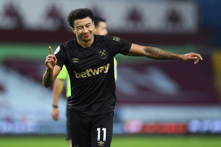 Tanınmış futbolçu özünə yeni klub tapdı