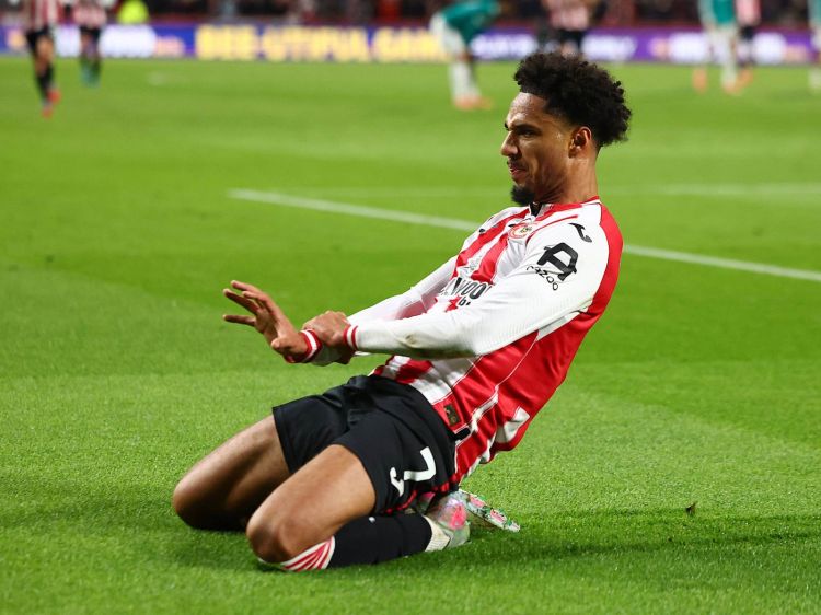 3 top klub arasında mübarizə