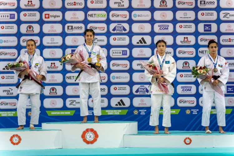 Antalyada yeniyetmələr arasında cüdo üzrə Avropa Kuboku start götürüb