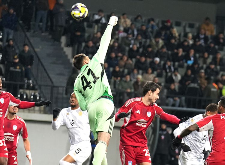 Ardıcıl 8-ci quru oyun: Samok 778-ə çatdı