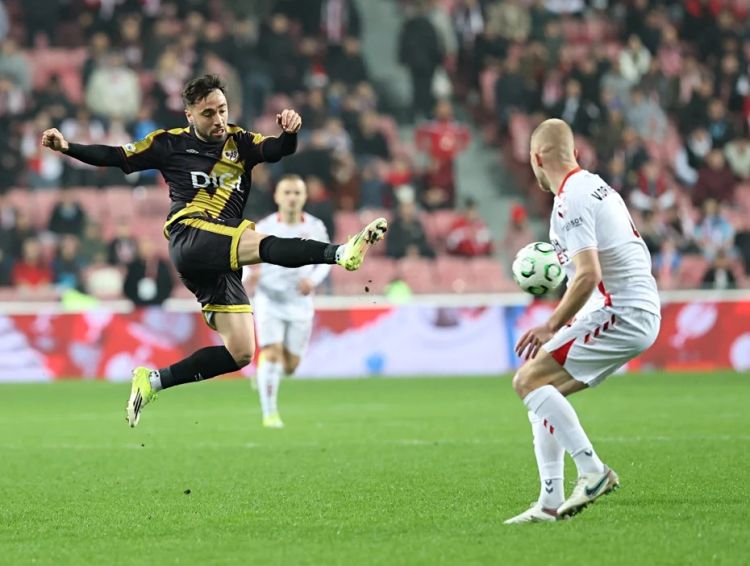 "Samsunspor" uduzdu, “Şaxtyor”dan qələbə