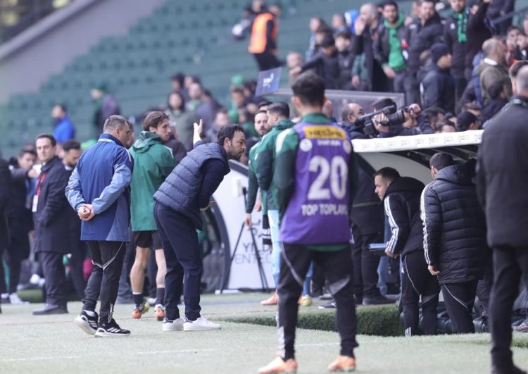 "Kocaelispor" baş məşqçisi Səlçuk İnan penalti qərarına kəskin etiraz etdi - VİDEO - FOTOLAR
