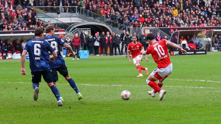 Emrelinin qolu “Kayzerslautern”ə qələbə qazandırdı