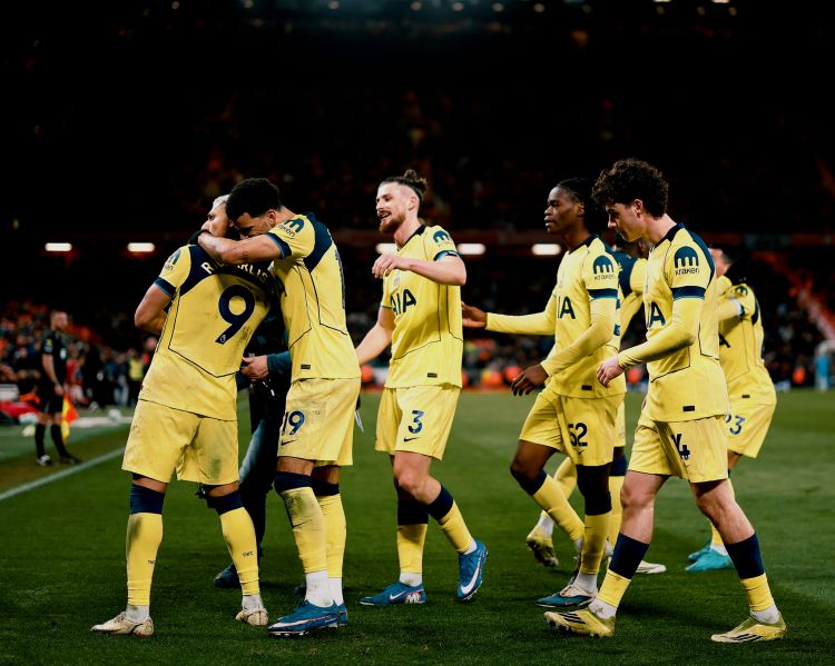 Superkompüter "Tottenhem"in Premyer Liqadan düşmə ehtimalını qiymətləndirib