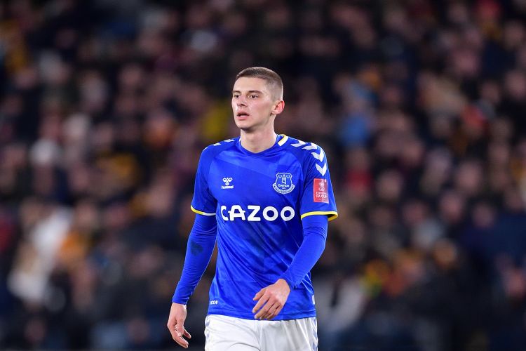 “Roma” ukraynalını heyətinə qatmaq istəyir