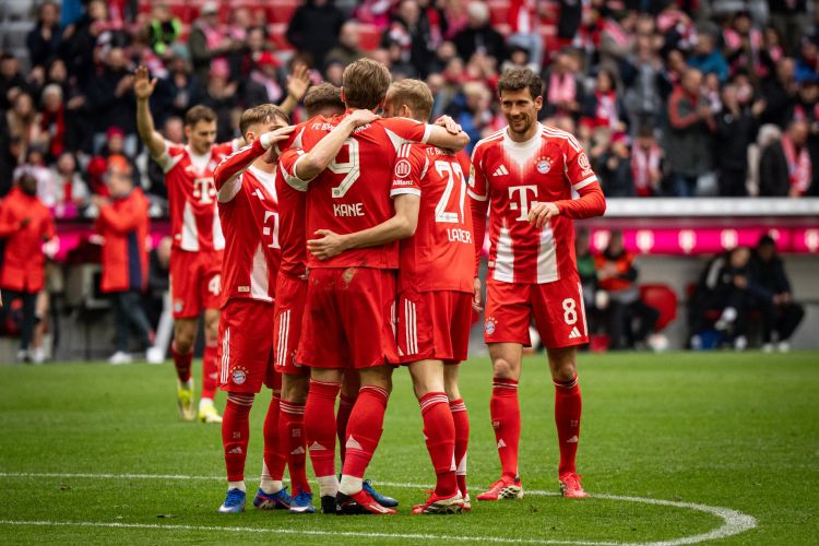 “Bavariya” evdə “Union Berlin”i darmadağın etdi