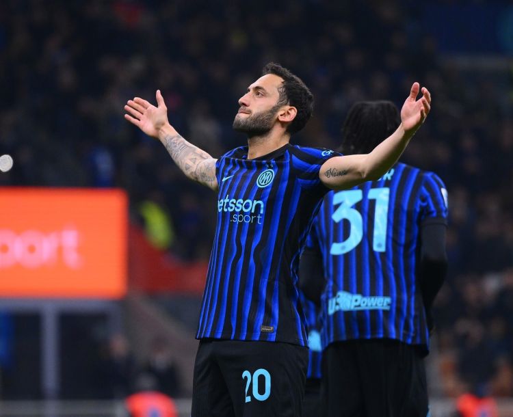 Hakan Çalhanoğlu “İnter”ə keçidinin səbəbini açıqladı