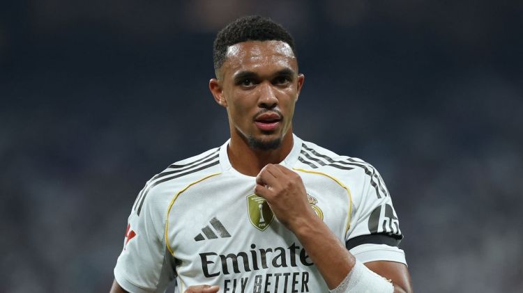 Bekhem “Real”ın müdafiəçisinə tənqidləri qəbul etməyi tövsiyə edib