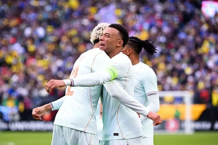 “67 milyon fransız üçün oynayacağıq”