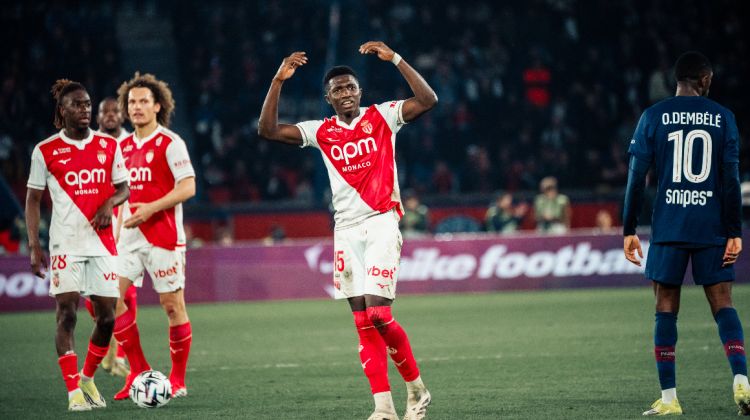 "Liverpul” və “Çelsi” onun üçün yarışır