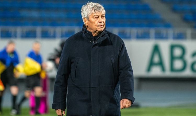 Rumıniya yığması baş məşqçisiz qaldı