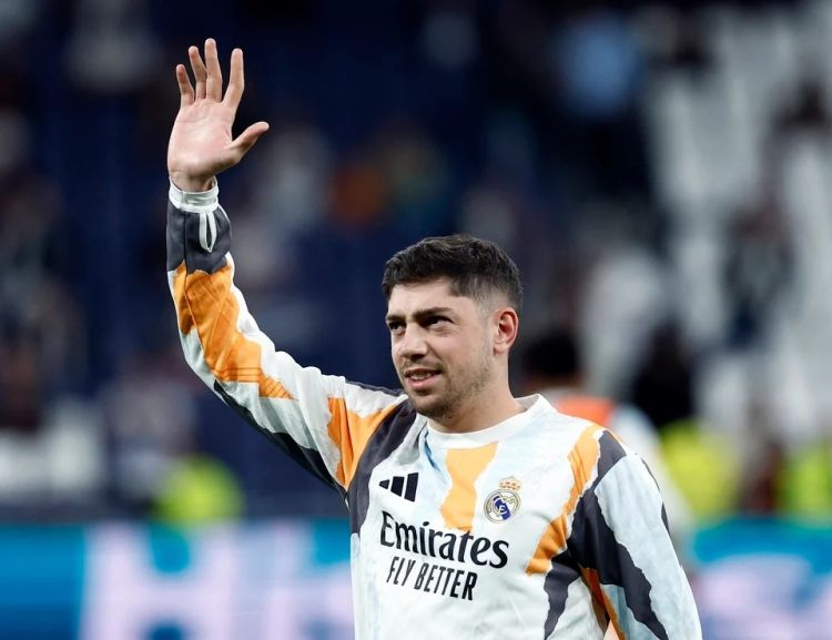 “O, əsl əfsanədir”