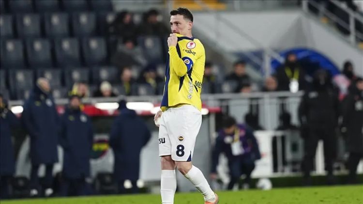 "Fənərbağça"nın yarımmüdafiəçisi sərbəst buraxıldı