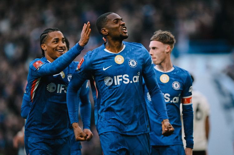 "Çelsi"dən darmadağın