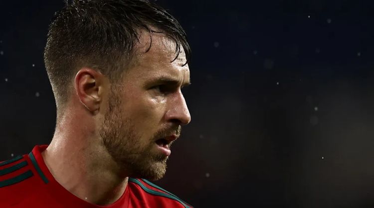 “Arsenal” və “Yuventus”un sabiq futbolçusu karyerasını başa vurub