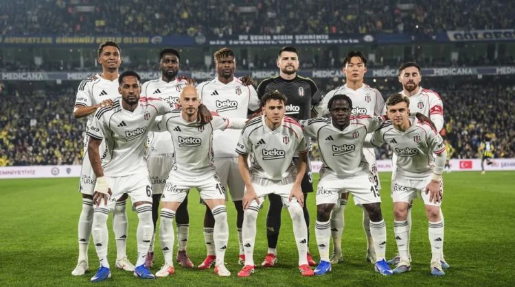 “Beşiktaş” mövsüm sonunda 23 futbolçu ilə yollarını ayırır