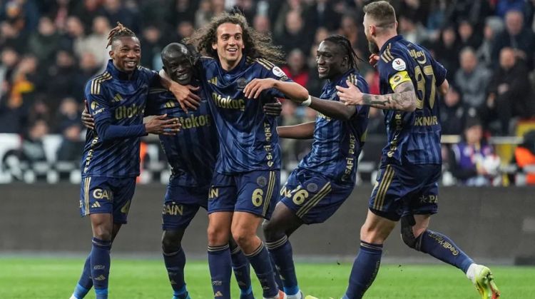 "Fənərbağça"dan darmadağın, "Trabzonspor"dan xal itkisi