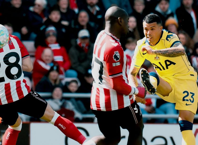 “Tottenhem” səfərdə “Sanderlend"ə uduzdu