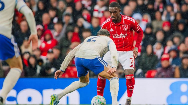 “Aston Villa” “Nottingem Forest”lə heç-heçə etdi