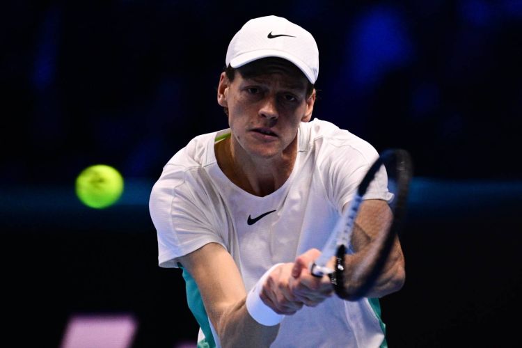 Sinner Alkarası məğlub edib “Masters”i qazandı