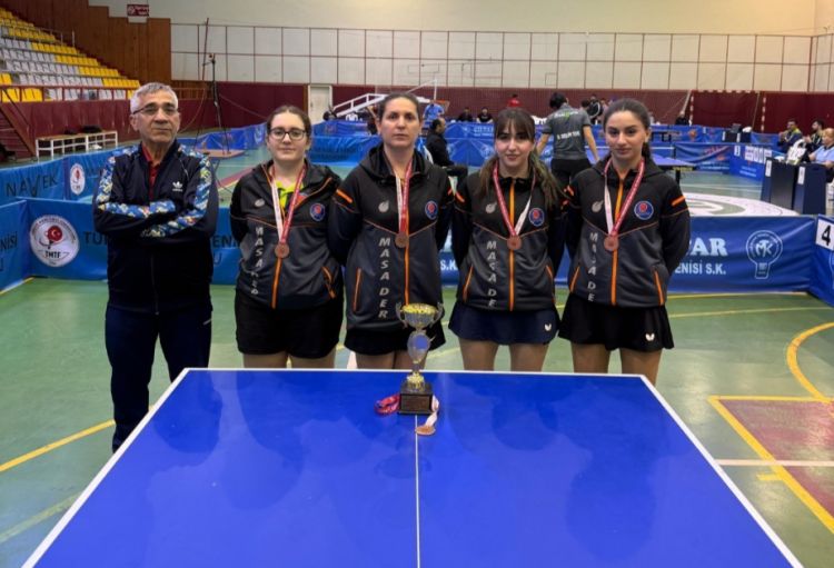 Azərbaycanlı stolüstü tennisçilər Türkiyə Superliqasının mükafatçısı olublar