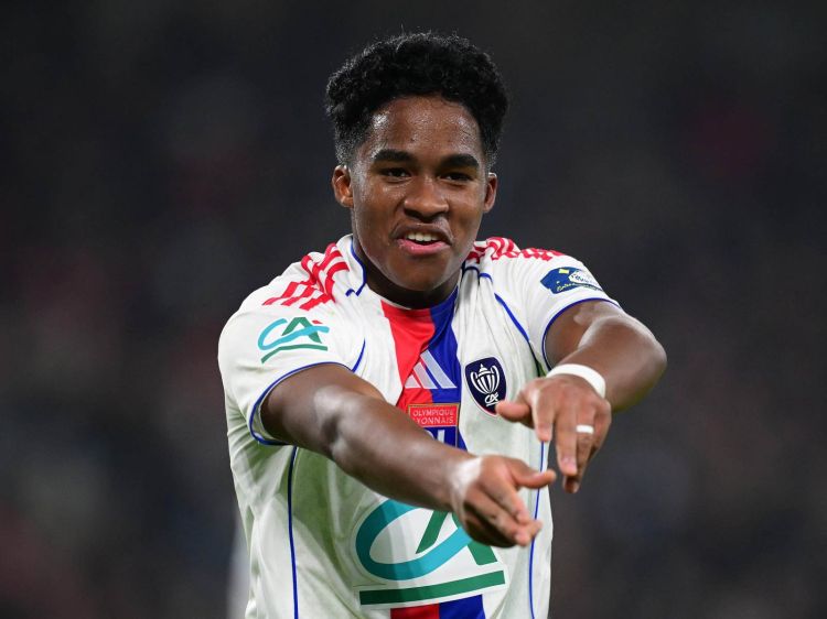 “Real”ın yay planları  -  bir hücumçu gedir, digəri qalır