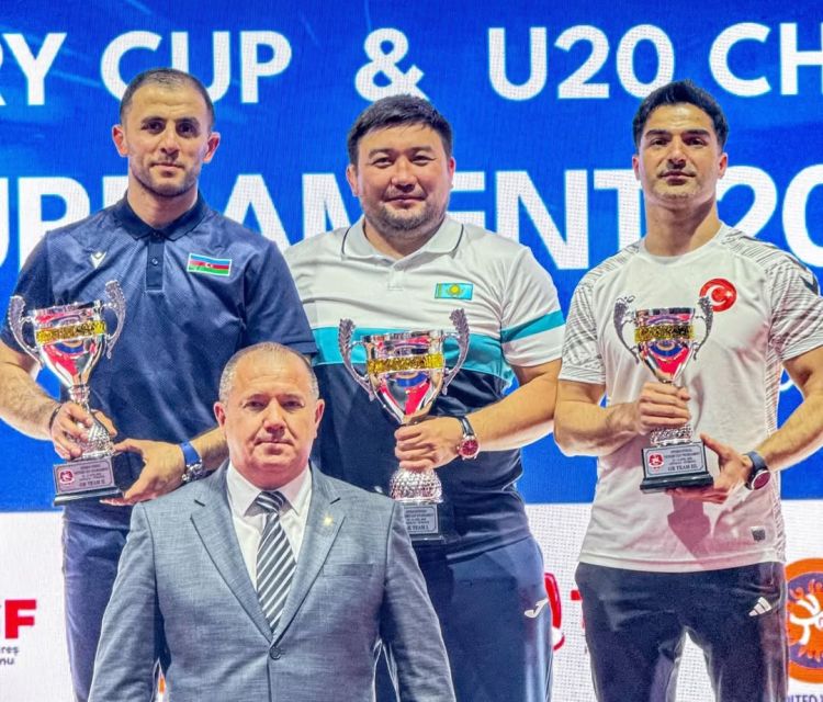 Azərbaycan güləşçiləri “Zəfər Kuboku”nda ikinci oldular