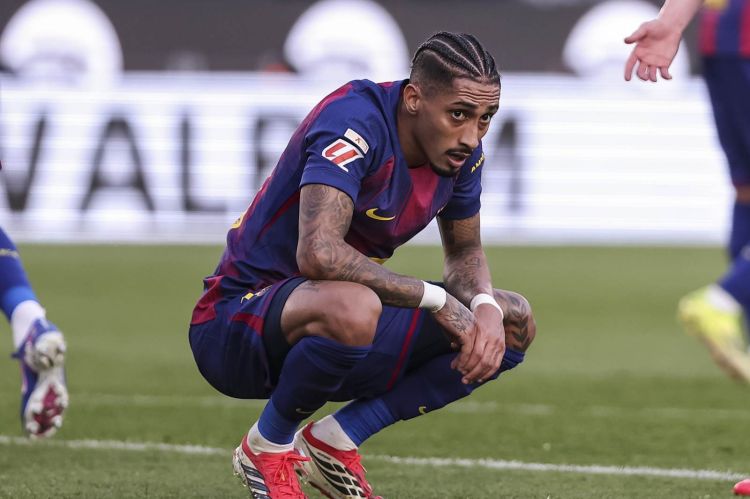 Rafinya "Atletiko" azarkeşlərinə etdiyi jestlərə görə üzr istədi