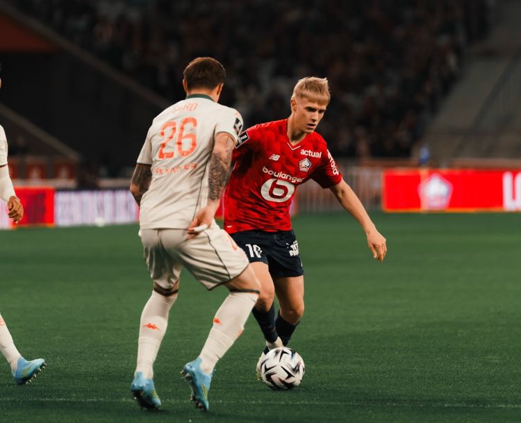 “Lill” evdə “Nitsa" ilə heç-heçə etdi