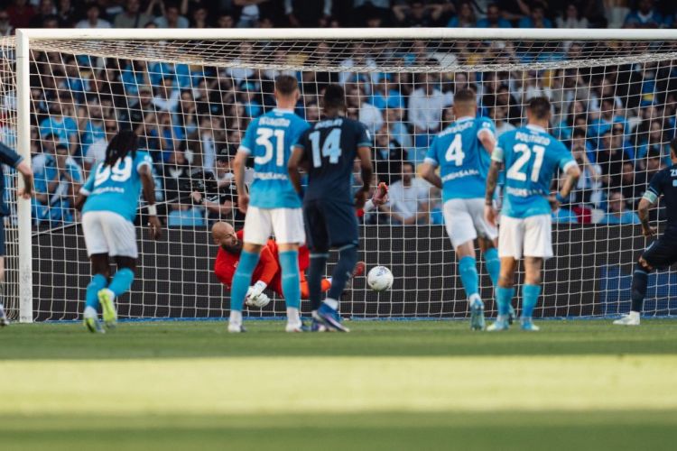 “Napoli” 2024-cü ildən bəri evdə məğlubiyyətsizlik seriyasını itirdi