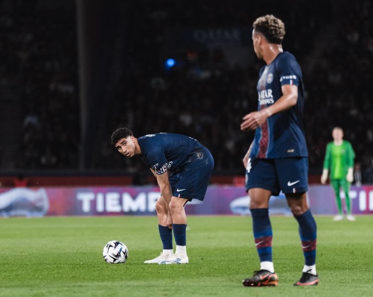 “Endrik futbol oynasın, başqa şey yox”