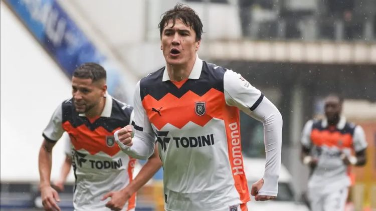 "Başakşəhər" onun transfer hüquqlarını aldı