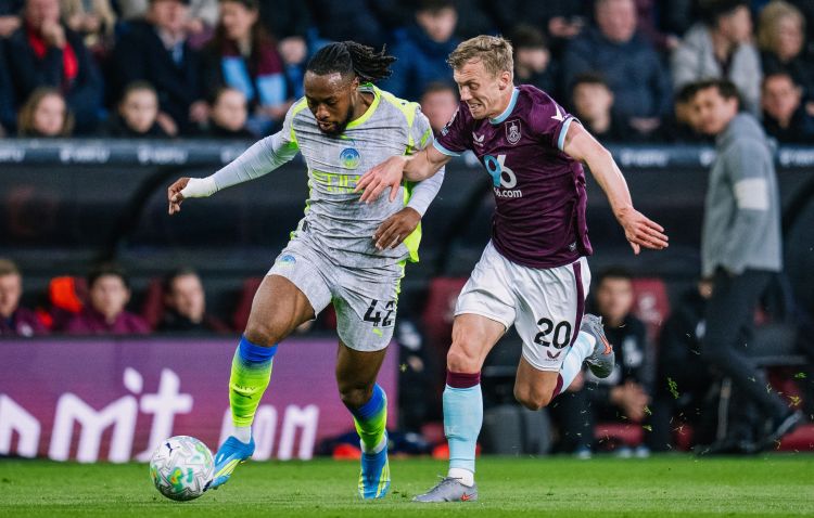 Halandın qolu “Mançester Siti”ni Premyer Liqada liderliyə yüksəltdi