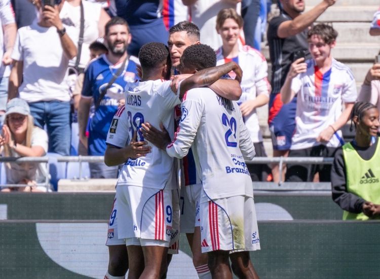 “Lion”dan çətin qələbə