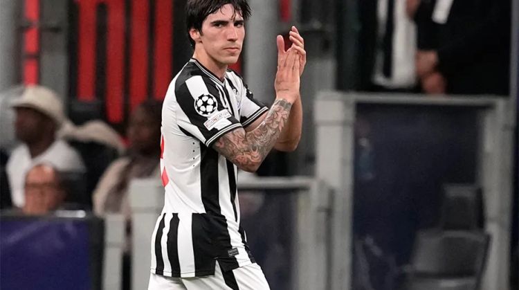 Tonali İtaliyaya qayıtmaq istəyir 