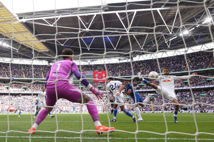 “Çelsi” finalda