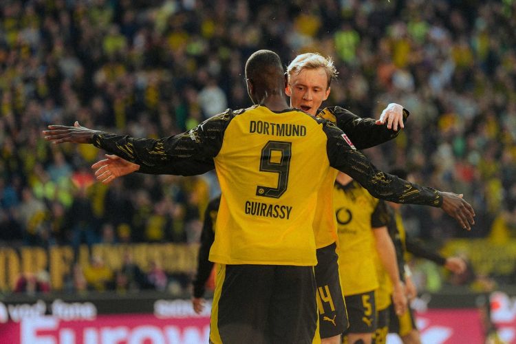 “Borussiya”dan darmadağın