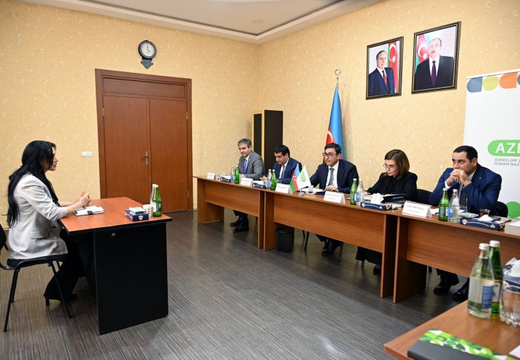 Fərid Qayıbov İsmayıllıda vətəndaşları qəbul edib