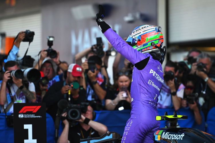 Antonelli pole mövqeyini qazandı, Verstappen ikinci oldu