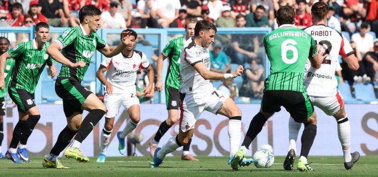 “Milan” səfərdə “Sassuolo”ya uduzdu