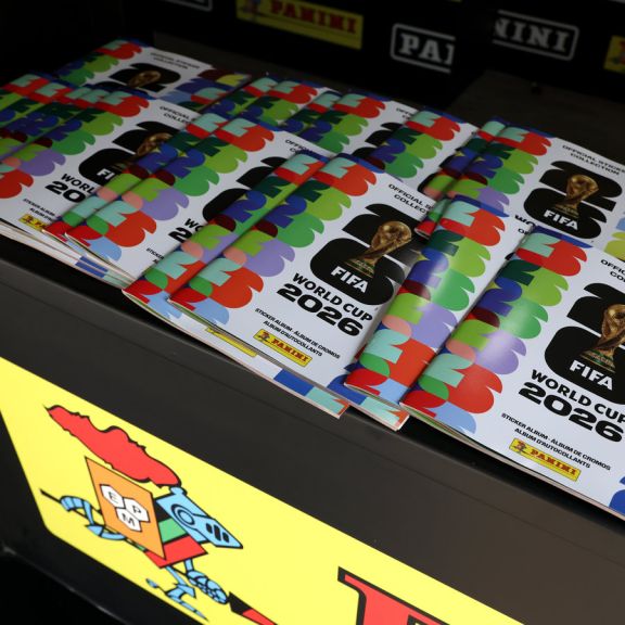FIFA ilə "Panini" arasında yarım əsrlik əməkdaşlıq başa çatır