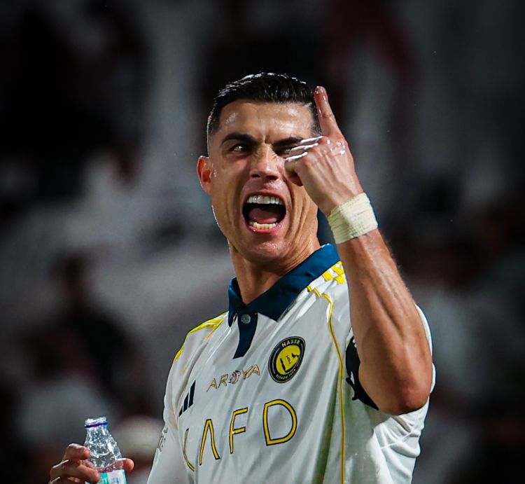 Ronaldo karyerasında 971-ci qolu vurdu  - “Əl-Nəsr” “Əl-Şabab”ı məğlub etdi