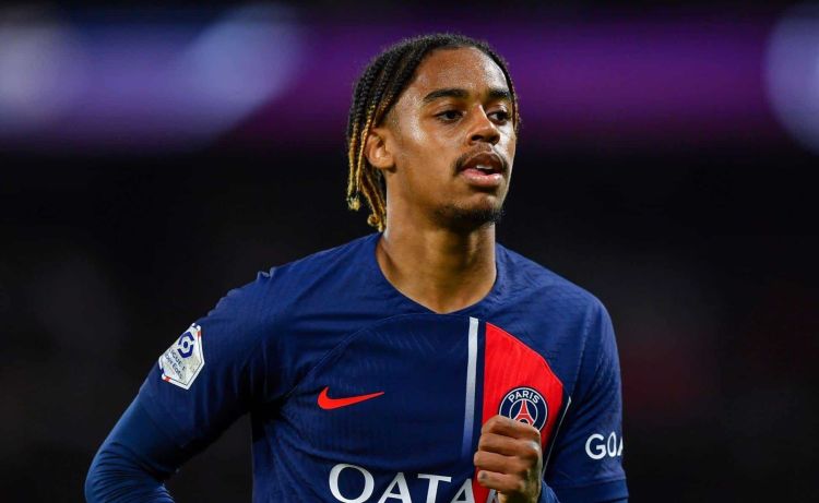 "Arsenal", "Barselona" və "Liverpul" PSJ-nin futbolçusu ilə maraqlanır