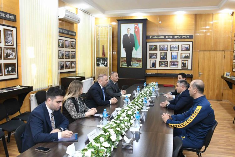 ADAU ilə Gəncə Voleybol Klubu arasında əməkdaşlıq memorandumu imzalanıb