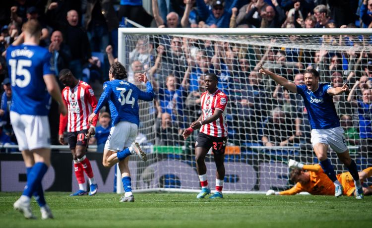 “Everton” doğma meydanda “Sanderlend”ə məğlub oldu