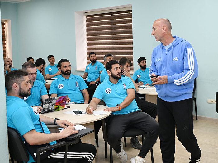 Bakıda UEFA-nın C kateqoriyalı məşqçi kursunun I mərhələsi başa çatıb