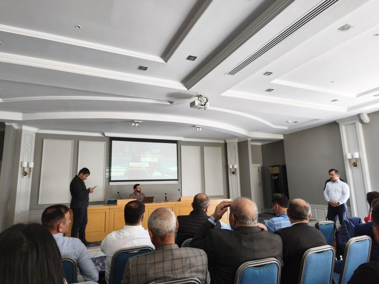 Beynəlxalq Güləş Günündə jurnalistlər üçün seminar keçirildi